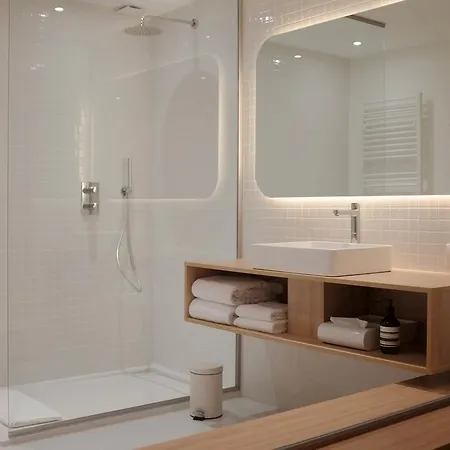 Rousseau Apartamento *